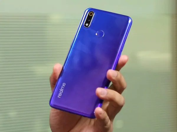 الهاتف Realme X50 5G يظهر في صور جديدة، وتأكد مجددًا قدومه مع قارئ البصمة في الجانب