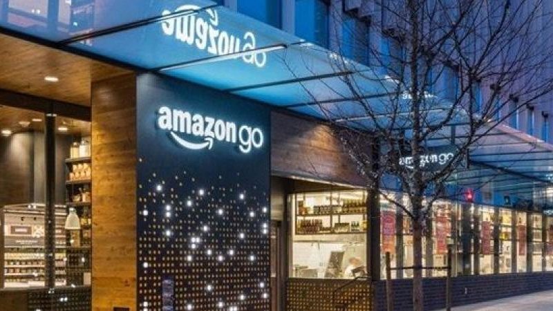 أمازون تريد تحويل يدك إلى بطاقة ائتمان