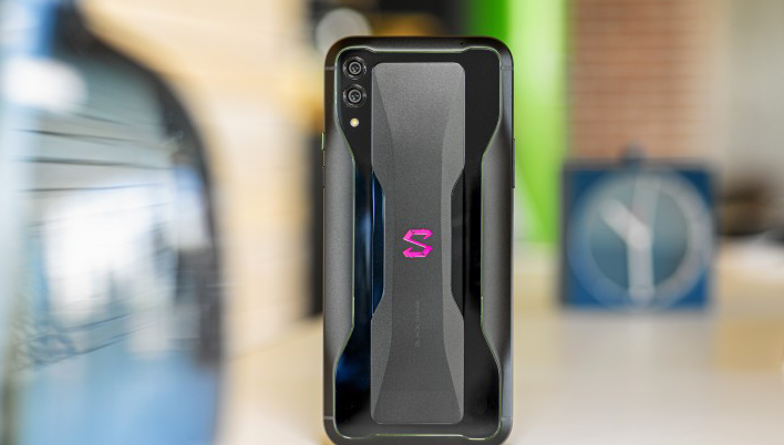 هاتف Black Shark 3 5G أول إصدار من شاومي بذاكرة عشوائية 16 جيجا بايت رام