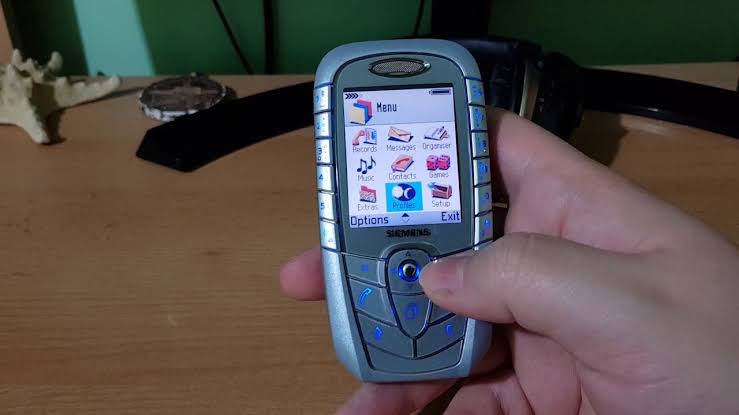 Siemens SX1 كان هاتف McLaren الأصلي